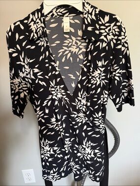 Merona Black and White Floral Print Top